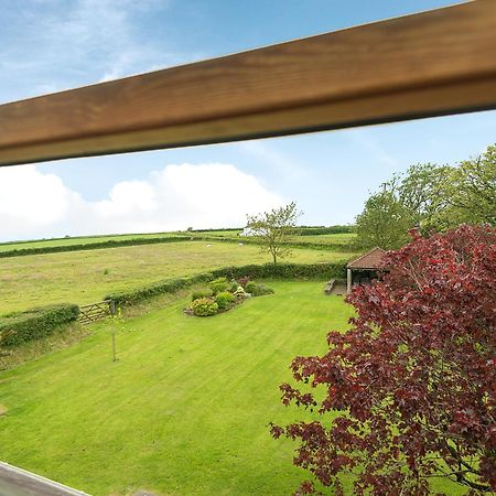 Kidwelly Farmhouse B&B Eksteriør billede