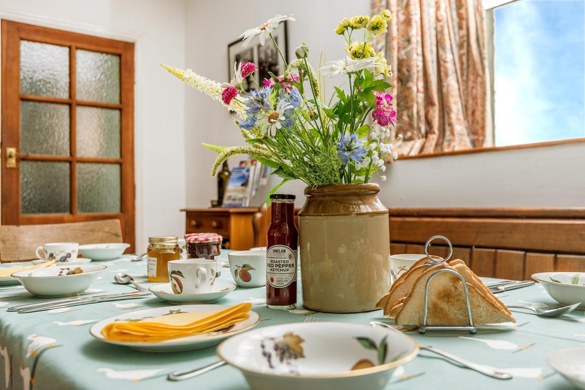 Kidwelly Farmhouse B&B Eksteriør billede
