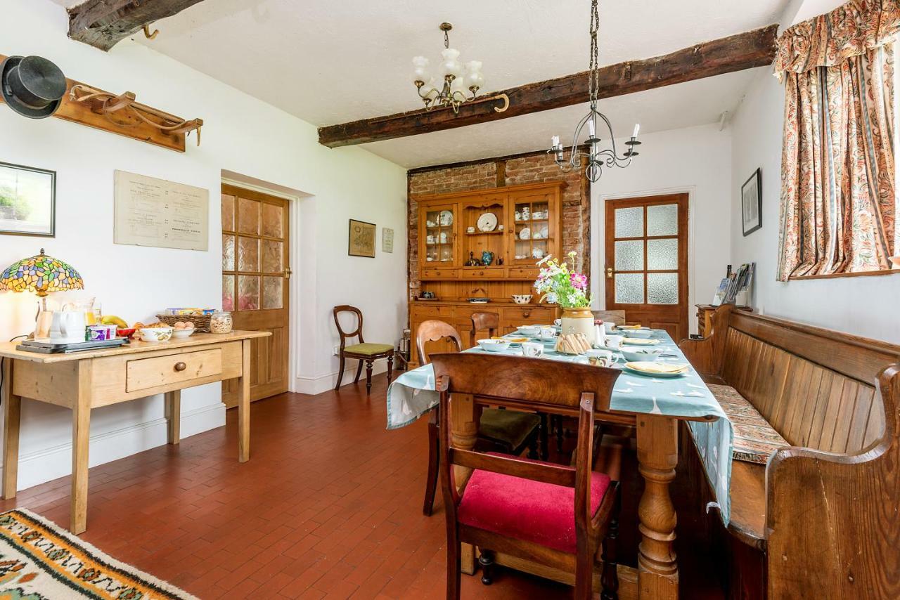 Kidwelly Farmhouse B&B Eksteriør billede